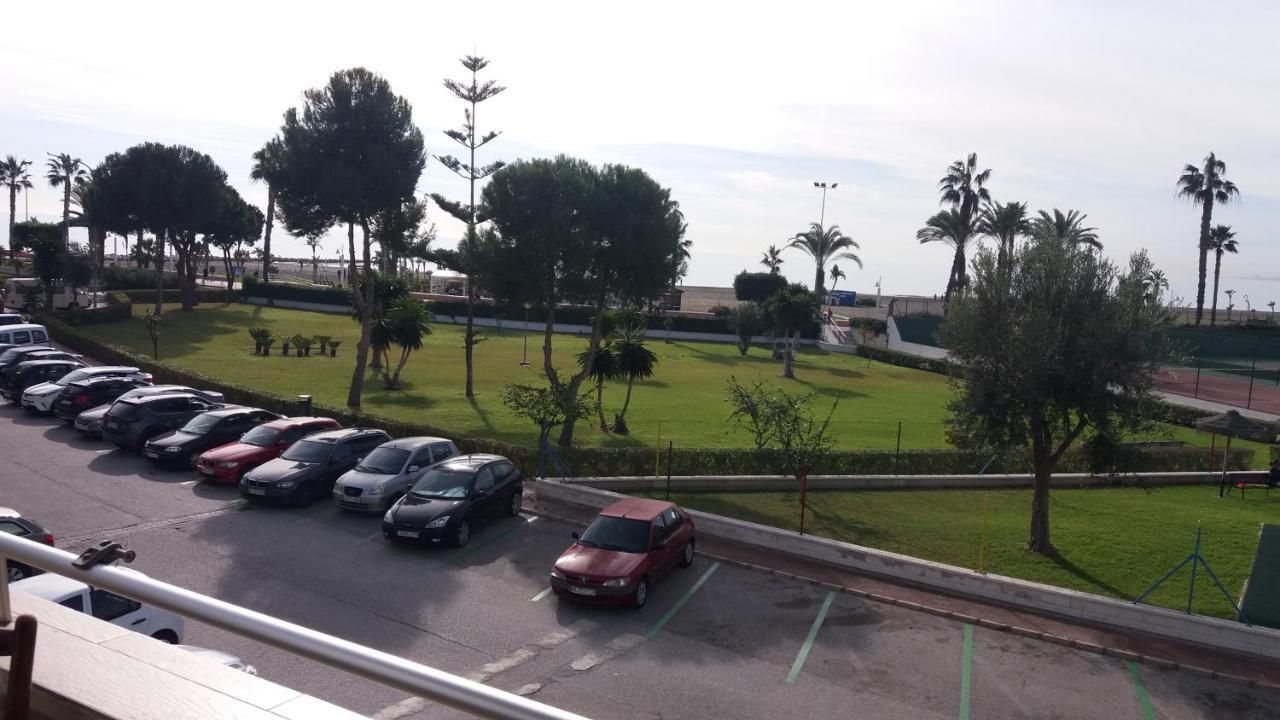 דירות La Cala Del Moral Primera Linea De Playa. Magnifica Urbanizacion מראה חיצוני תמונה